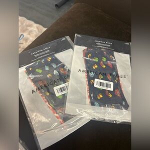 NWT American Eagle Festive Face Mask (2)